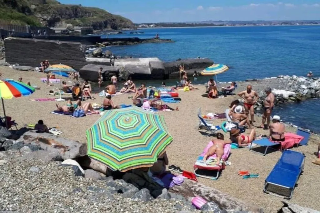 Serenity House 80Mq Vista Mare Agnone Bagni Italien